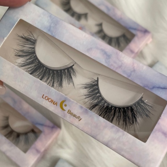 LOONA Beauty 6 Sets of Luxury Lashes - Picture 5 of 5